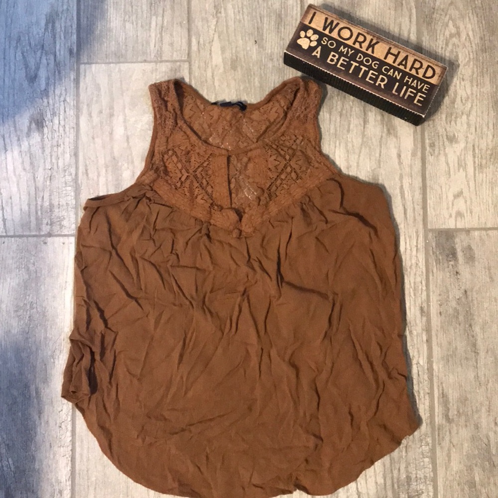 Sleeveless tank